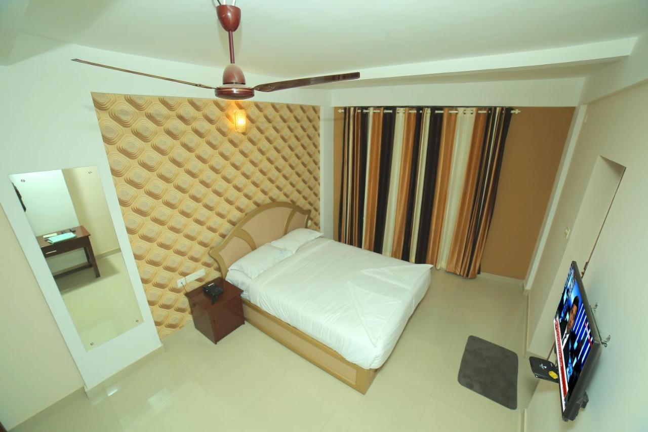 Hotel Falcon Thiruvananthapuram Exterior foto