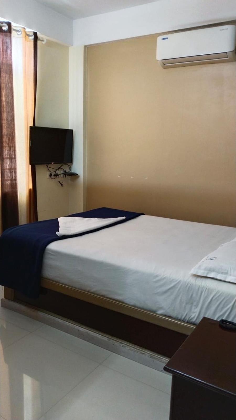 Hotel Falcon Thiruvananthapuram Exterior foto